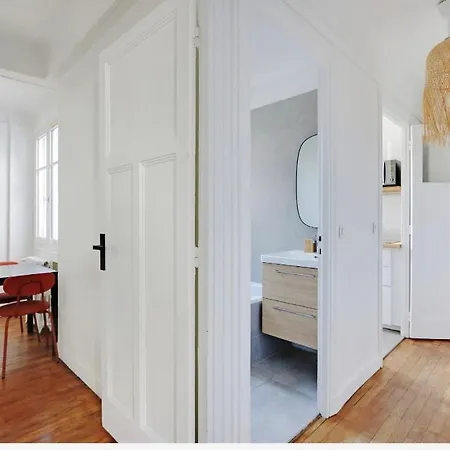 Appartement, Coeur Des Batignolles Montmartre Parigi