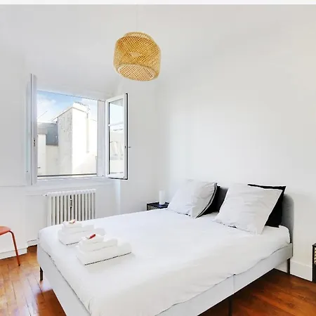 Appartement, Coeur Des Batignolles Montmartre Appartamento
