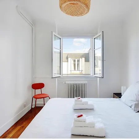 Appartement, Coeur Des Batignolles Montmartre *
